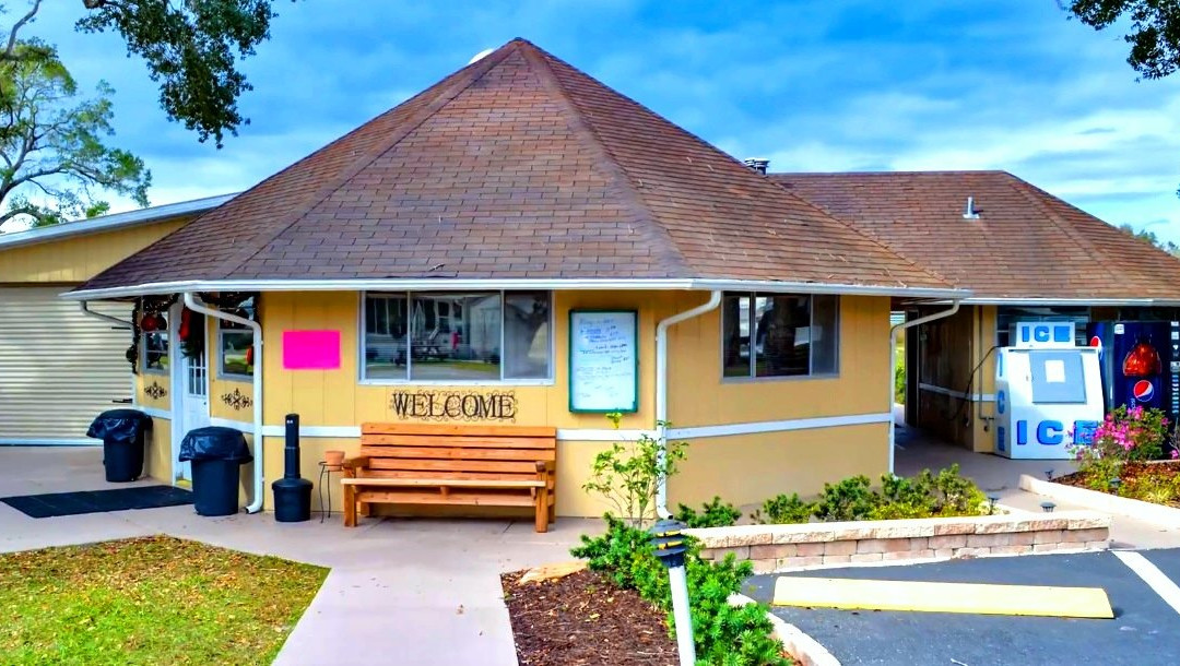 Breezy Oaks RV Park