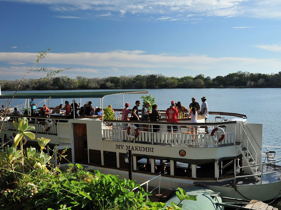 The Explorer Club-维多利亚瀑布必去景点