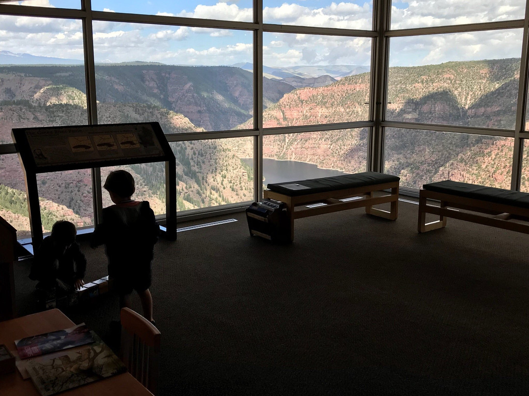Red Canyon Visitor Center景点图片