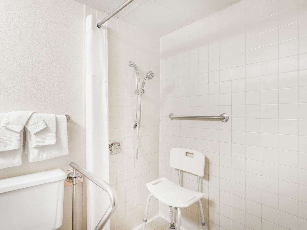 Days Inn by Wyndham Kirksville主图