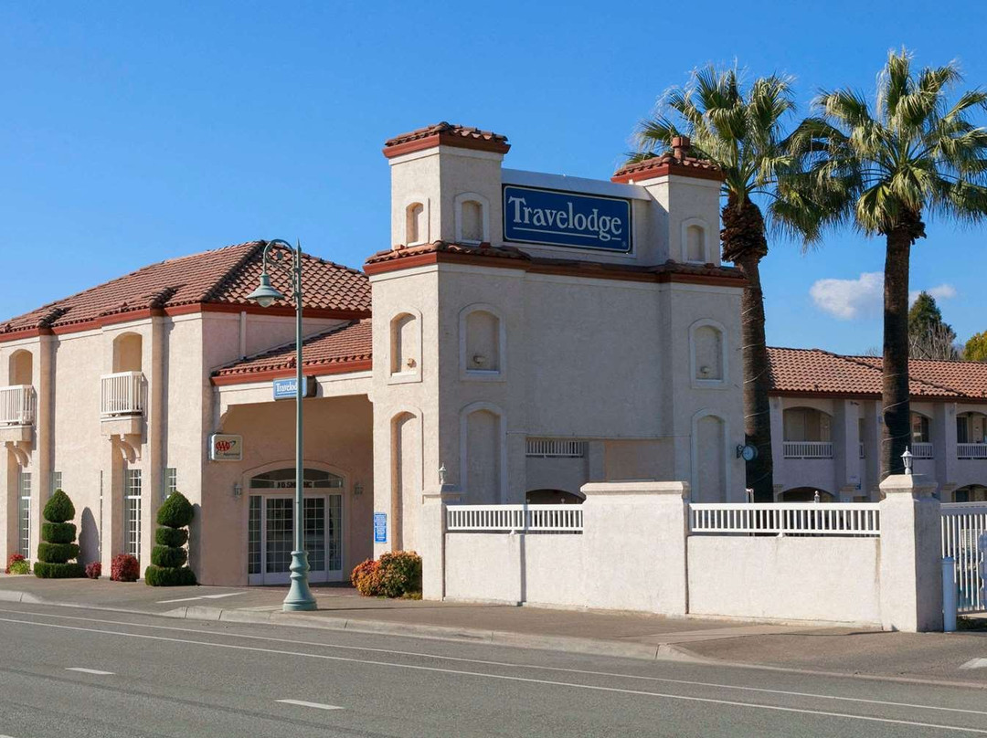 雷丁旅程住宿酒店主图