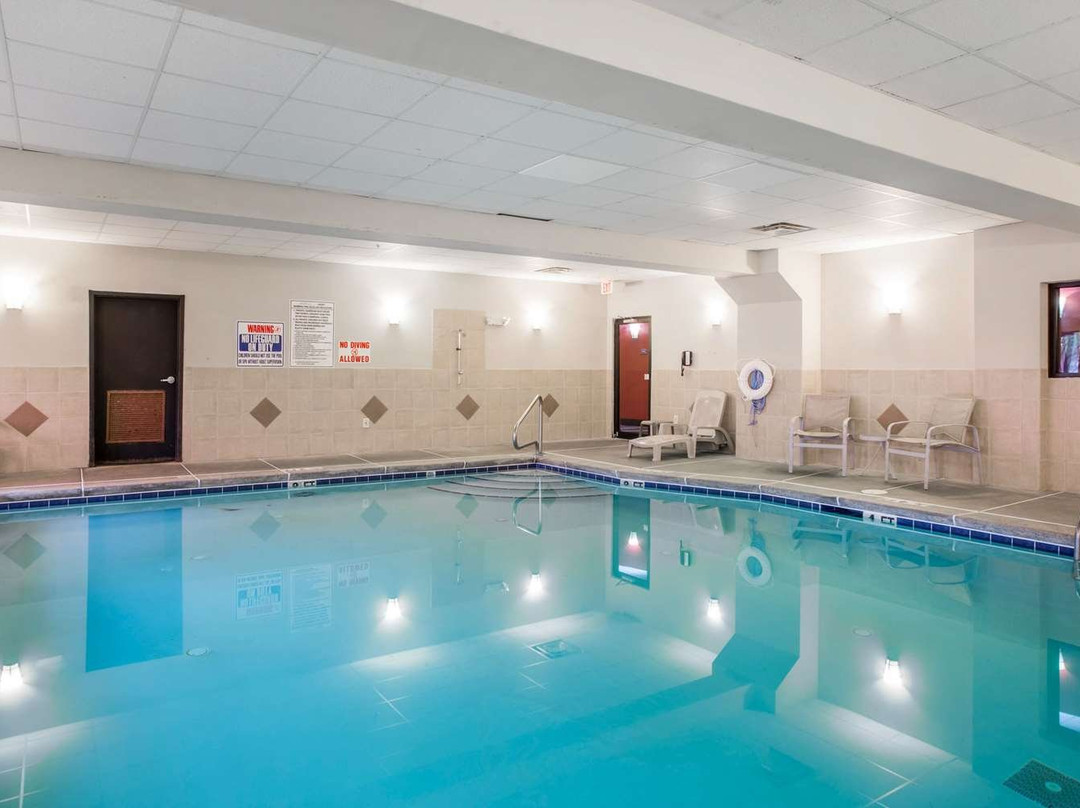 Comfort Suites Locust Grove Atlanta South主图