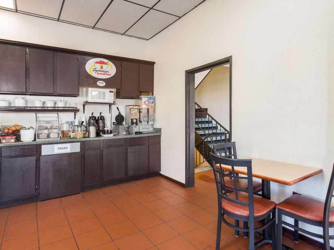 Simple Rewards Inn主图