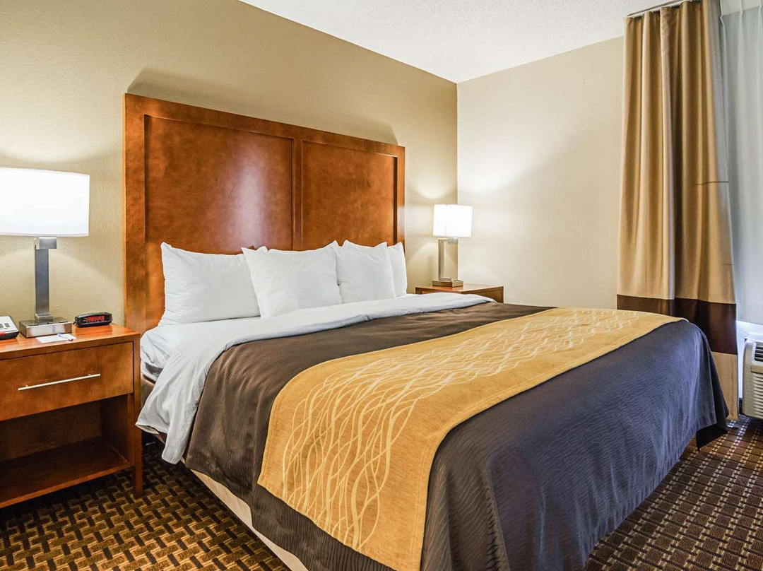 Comfort Inn & Suites Oxford South主图