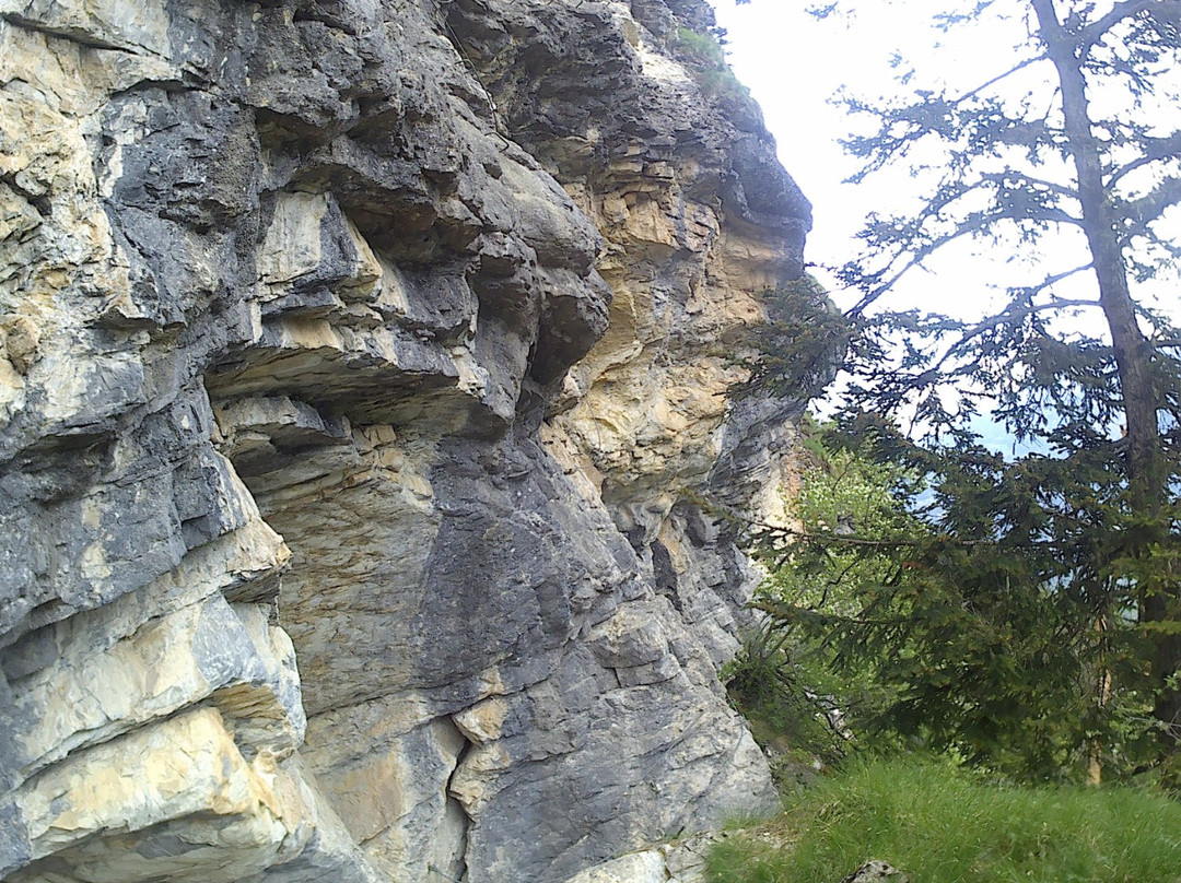 Via Ferrata du Rocher d'Arthouze-Orcieres必去景点