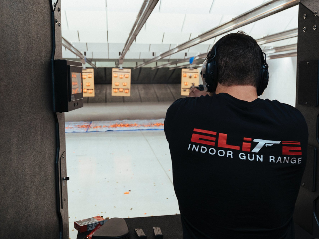 Elite Indoor Gun Range景点图片