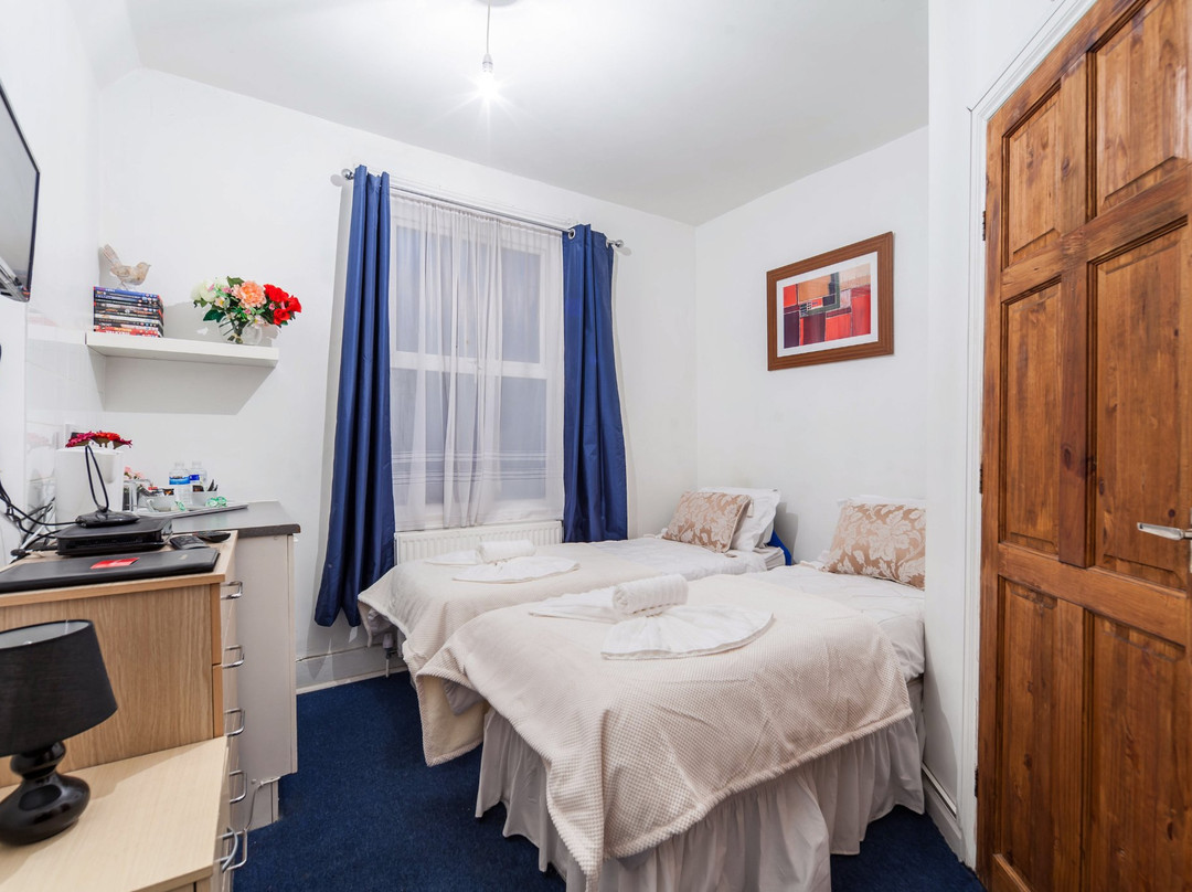 Thurlow Gardens Guest House主图