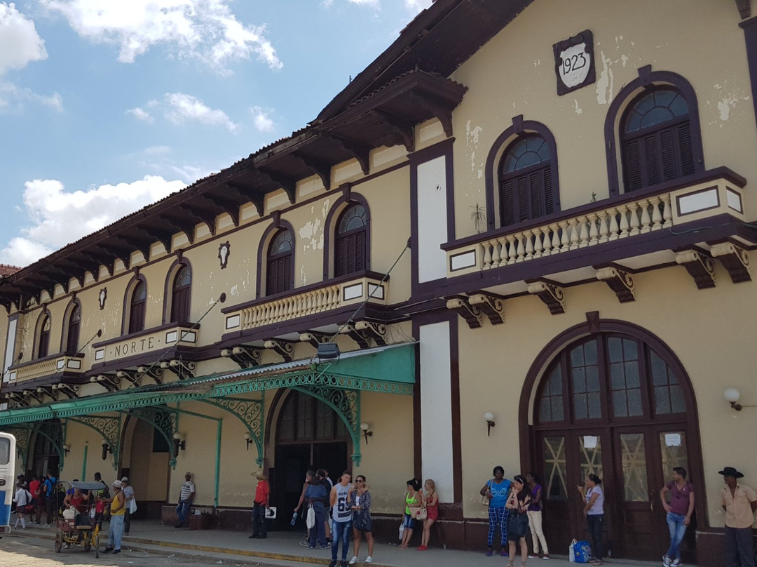 Terminal de Ferrocarriles de Moron景点图片