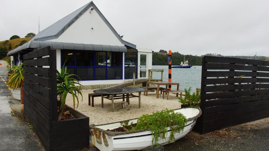 瓦卡沃夫餐馆和美食-Cafe Sandspit