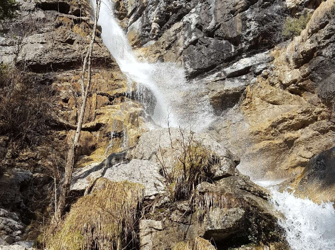 Cascade du Nant Debout景点图片