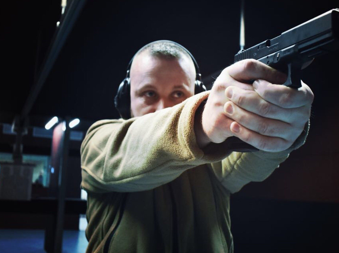 Poligoni Rogat Security-地拉那必去景点