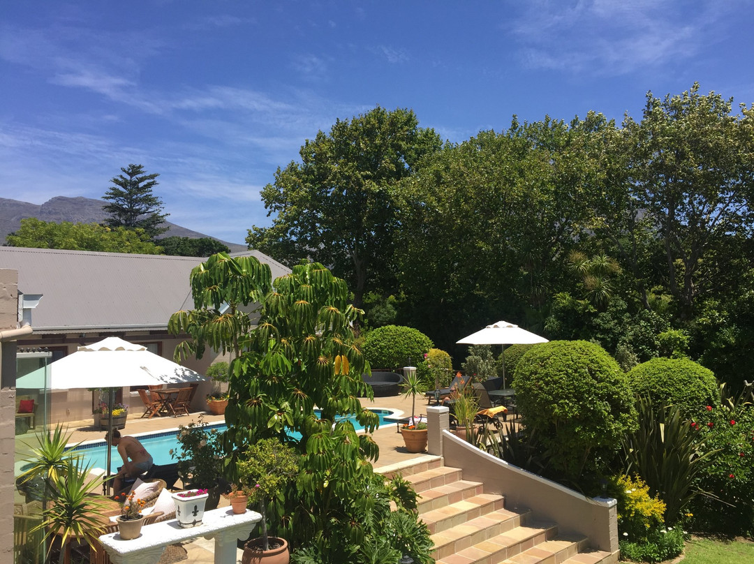 Summit Place Guesthouse主图