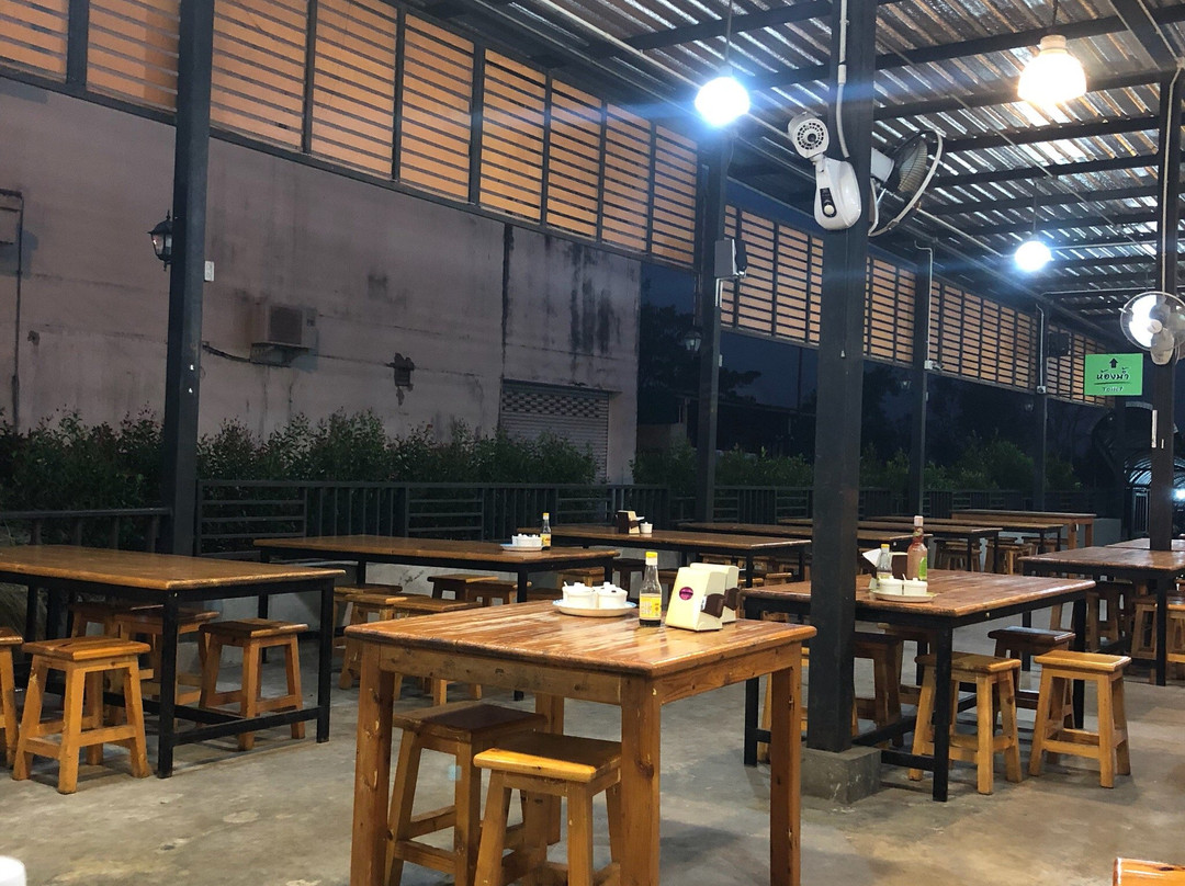 Sam Nak Thon餐馆和美食-Che Tum Restaurant