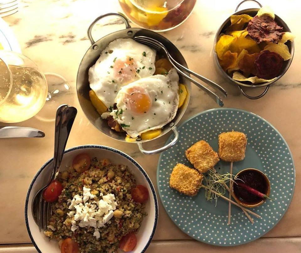 Casa Aberta Open Bar & Food House