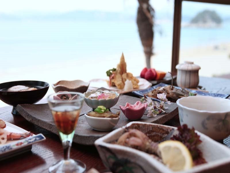 Twilight Hotel Otafuku Inn主图