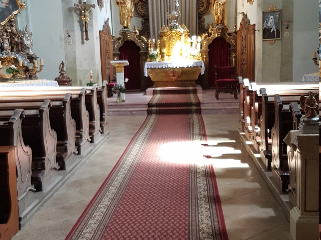 St Hippolytus’ Church-兹诺伊摩必去景点