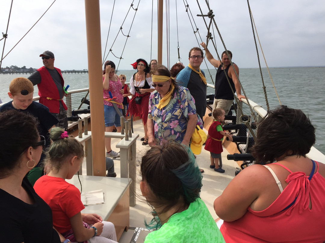 Pirate Ship Adventures of Chincoteague-钦科蒂格岛必去景点