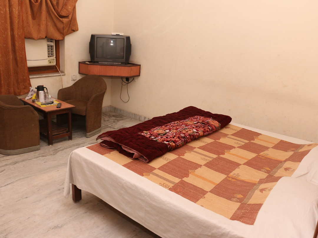 Jhiri酒店住宿-Hotel Angad