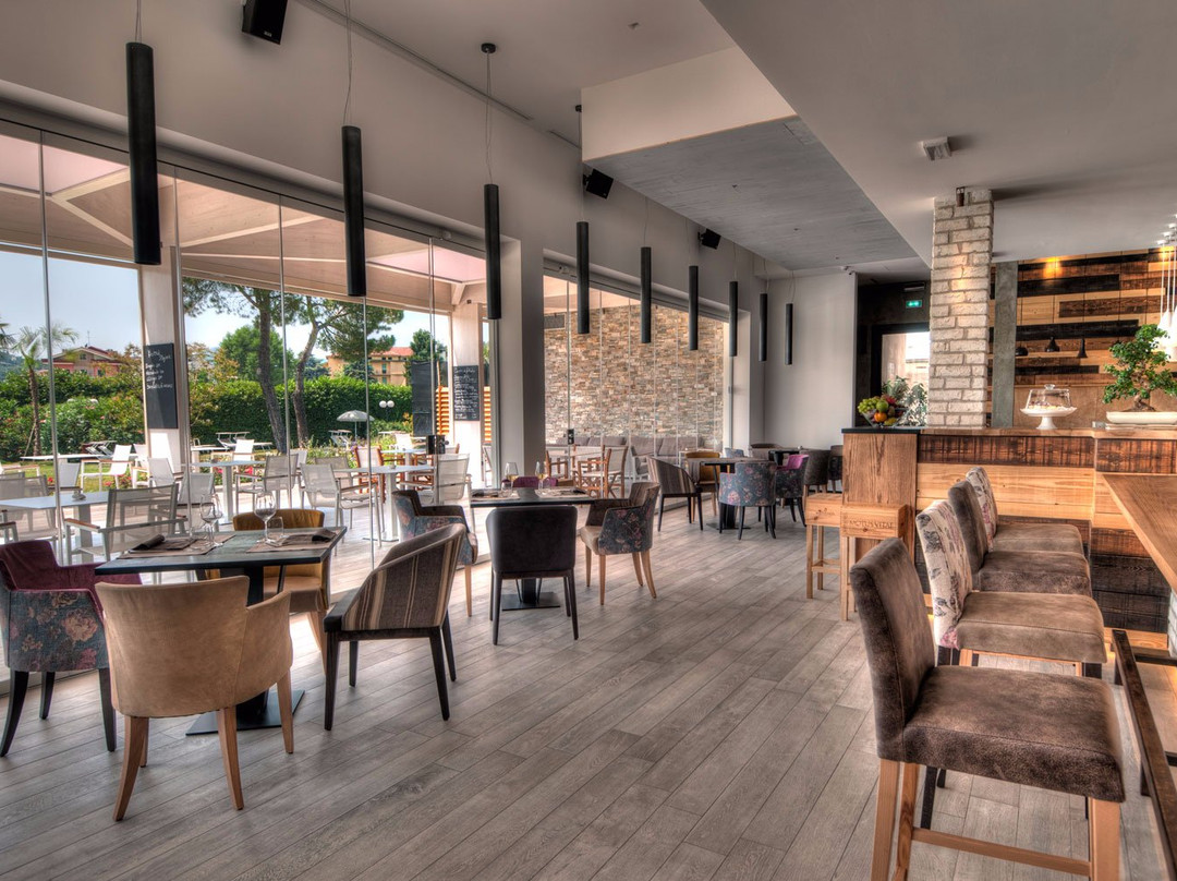 Bistro54