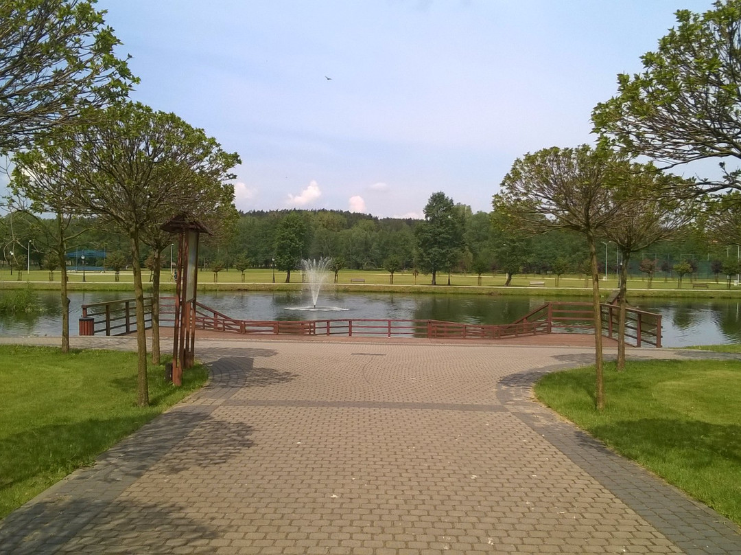 Small lake - sports park & recreation景点图片