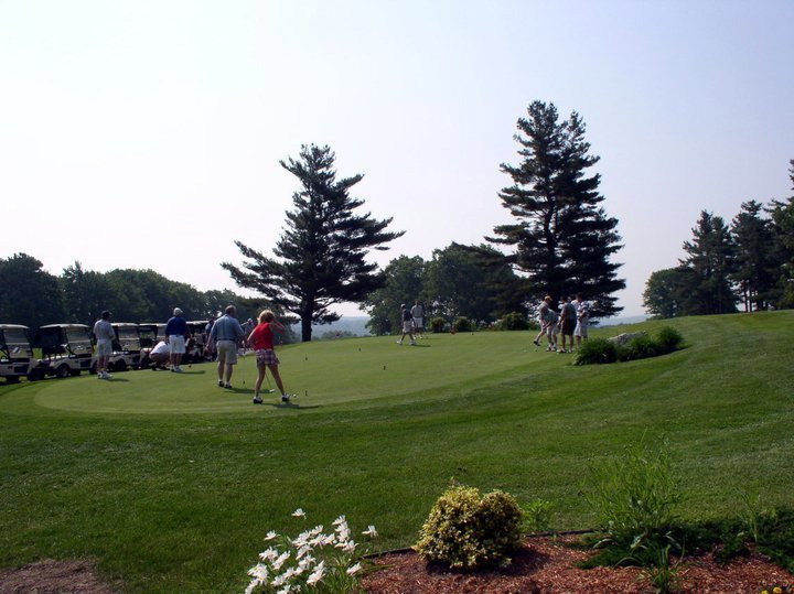 Pine Ridge Country Club-North Oxford必去景点