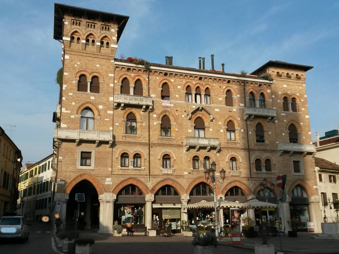Piazza San Vito-特雷维索必去景点