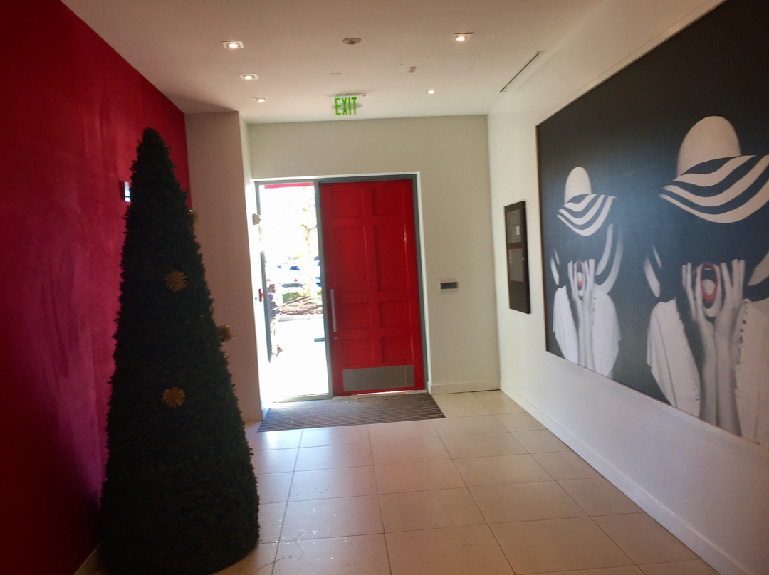 Elizabeth Arden Red Door Spa-里士满必去景点