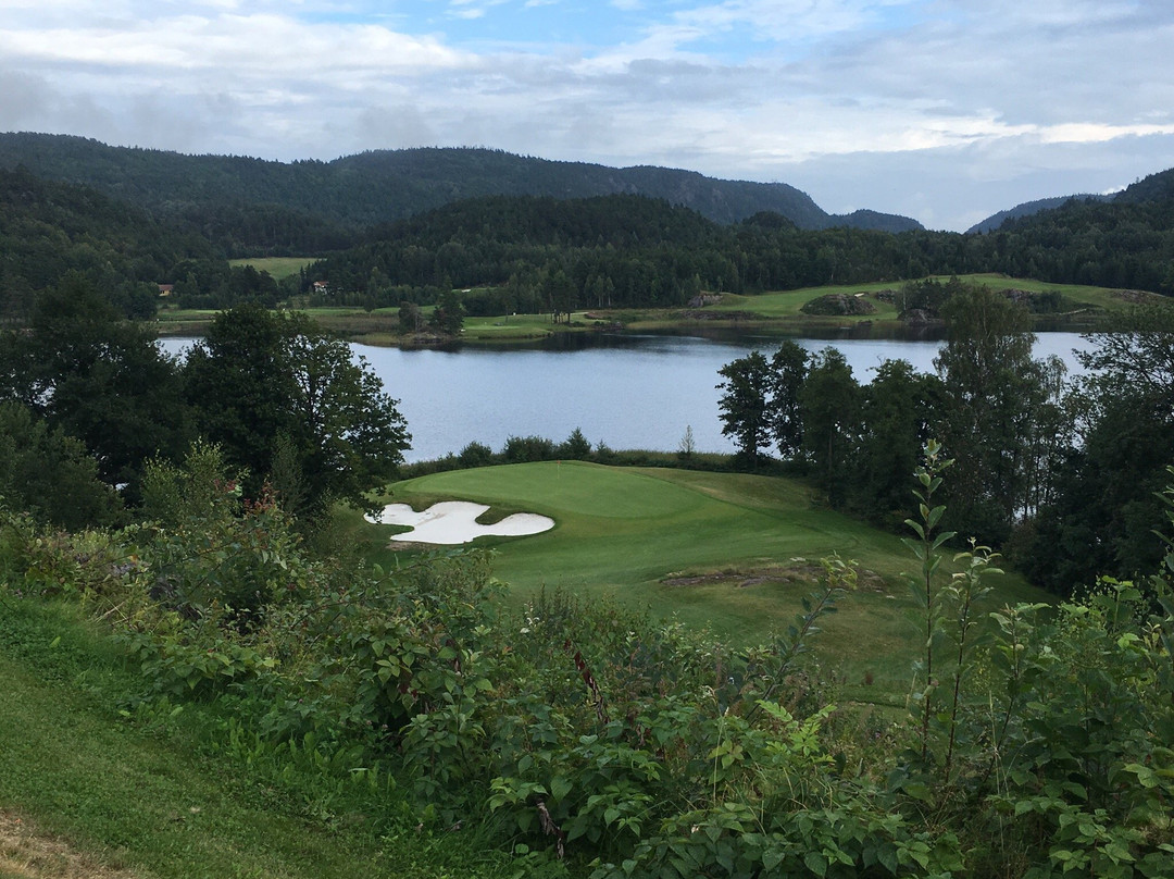 Bjaavann Golf Course-克里斯蒂安桑必去景点