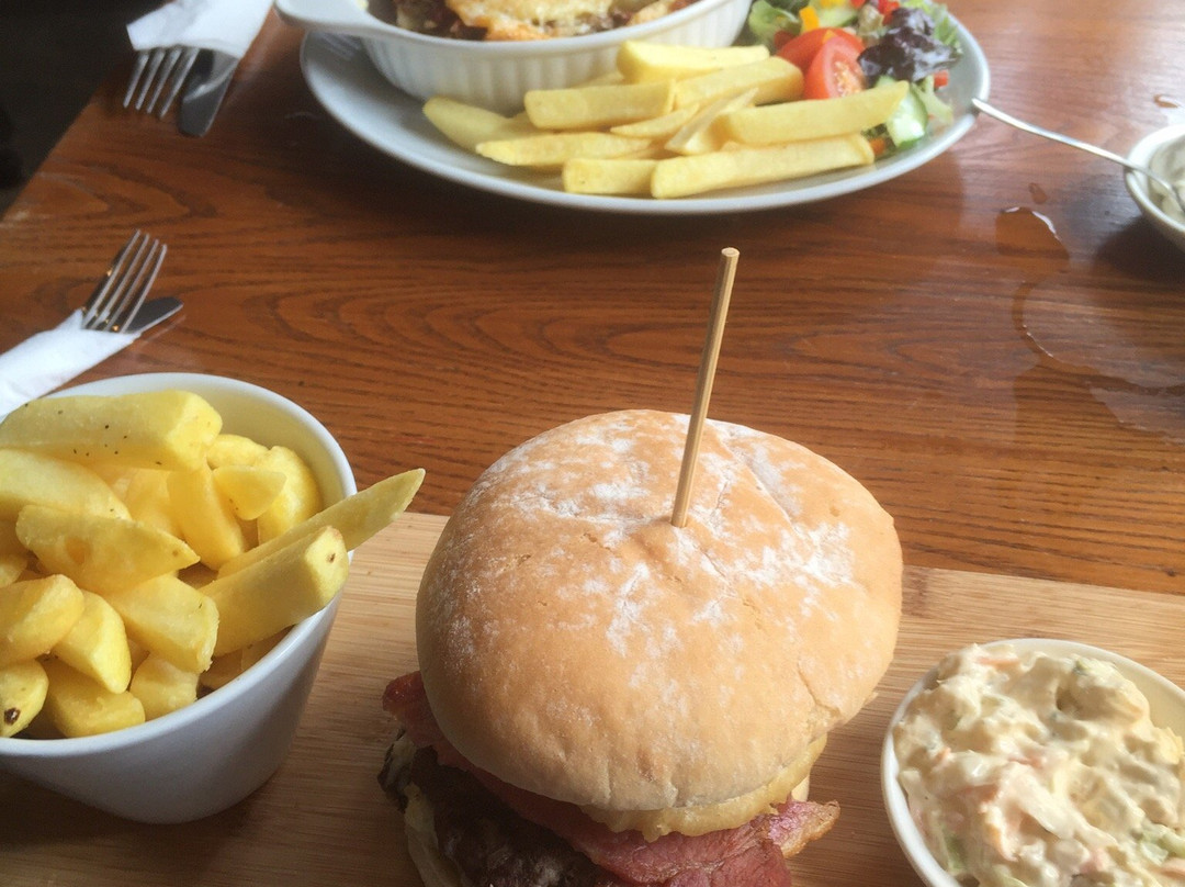 The Queens Head主图