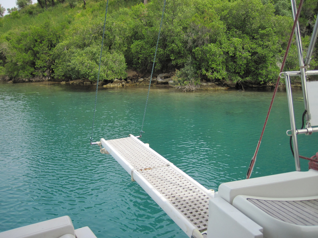 Ionian Blue Yachting-Perigiali必去景点