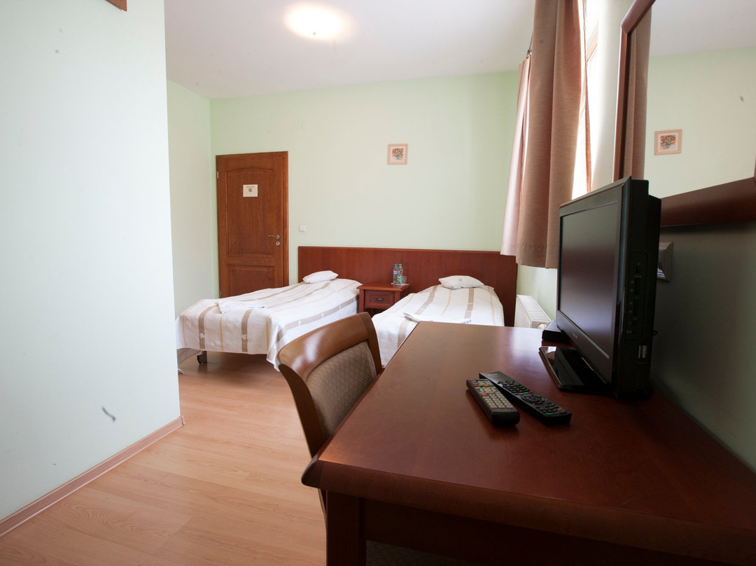 Enklawa - Hotel, Restauracja主图