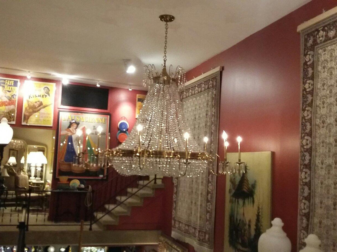 Irish Acres Gallery of Antiques-Versailles必去景点