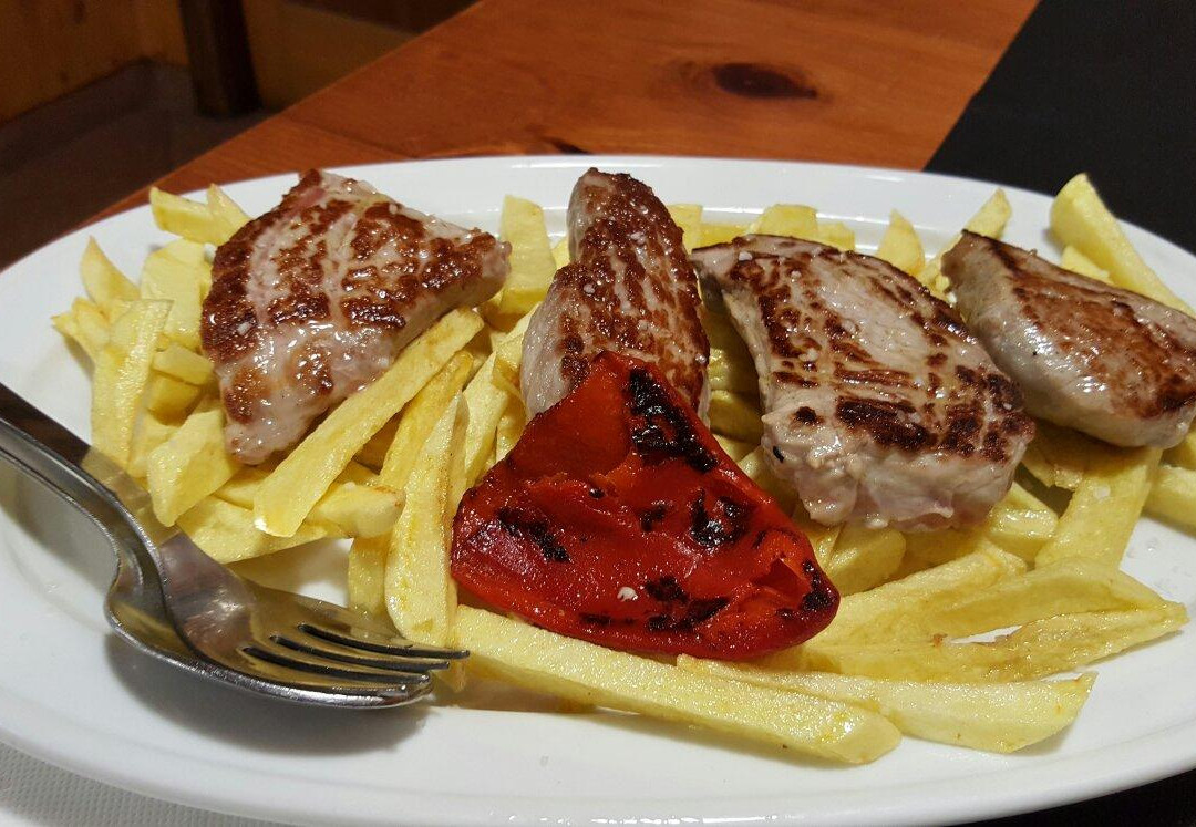 Catoira餐馆和美食-A Taberna Vikinga