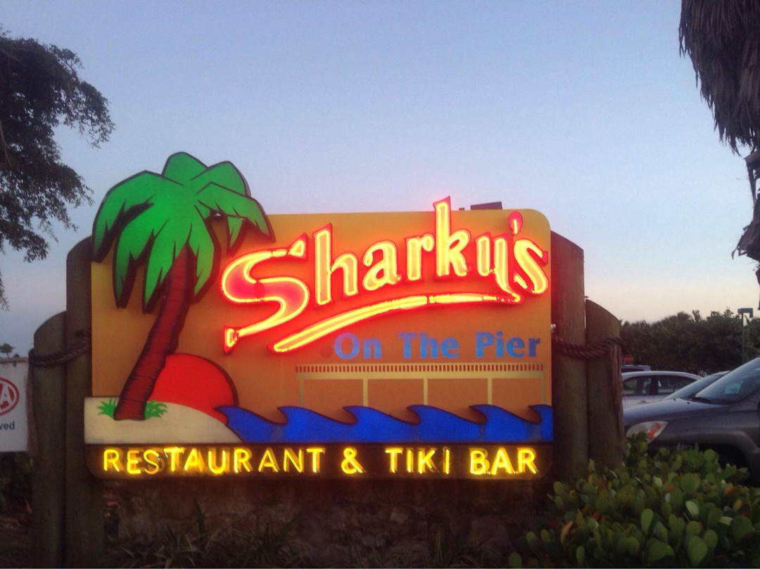 Sharky’s On The Pier-威尼斯必去景点