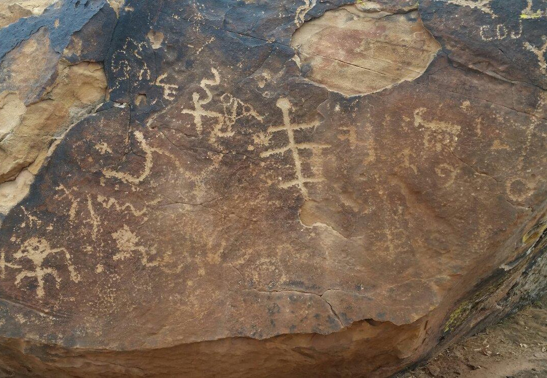 Bloomington Petroglyph Park-圣乔治必去景点