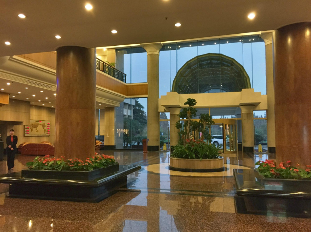 怡景半岛酒店主图