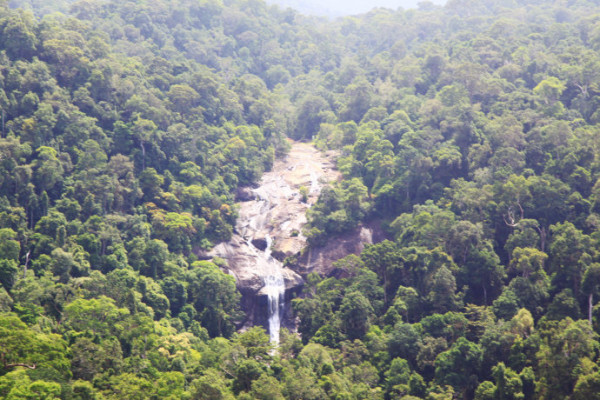 Telaga Tujuh Waterfalls-兰卡威必去景点