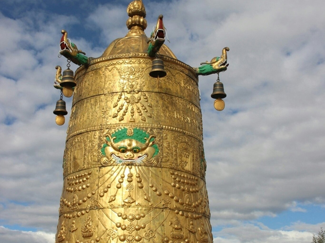 贡噶寺景点图片