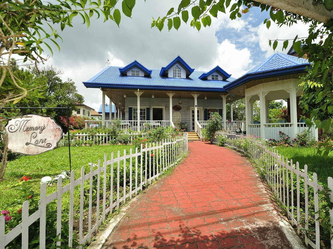 Memory Lane Country Diner and Gift Shop