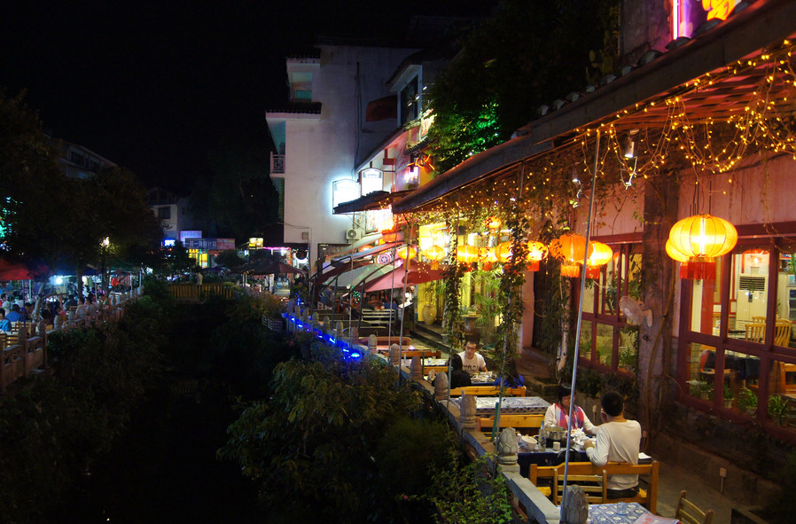 西街-阳朔县必去景点