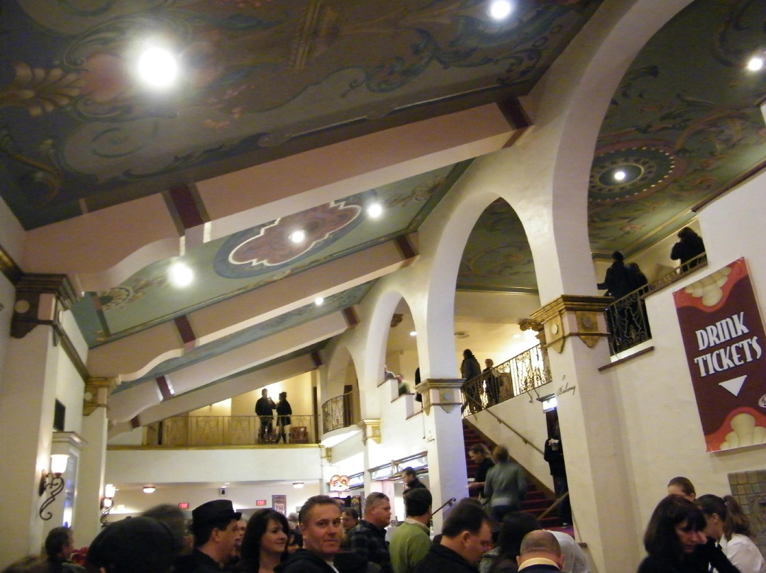 Fox Theater-贝克斯菲尔德必去景点