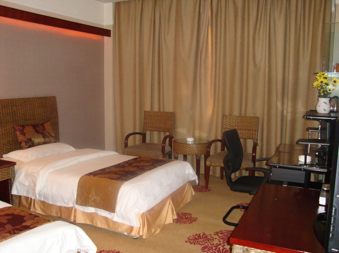 德润大酒店主图