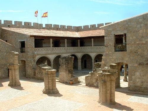 Castillo de La Adrada-La Adrada必去景点