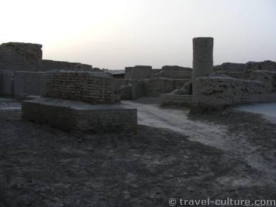 摩亨佐达罗考古遗迹-Larkana必去景点