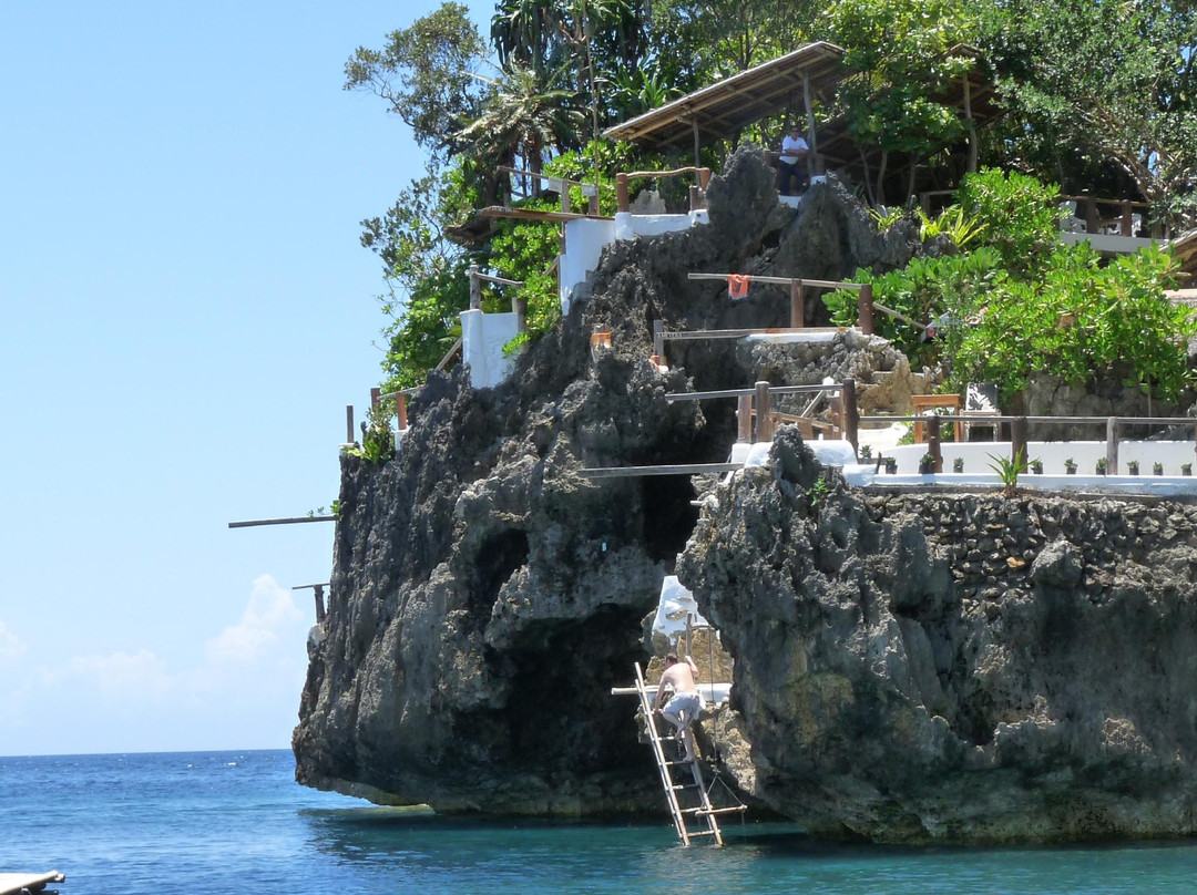 悬崖跳海-长滩岛必去景点