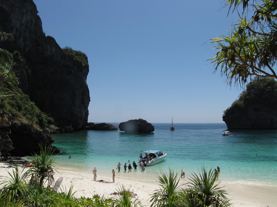 普吉岛浮潜之旅（Offspray Leisure游船观光公司）-查龙必去景点