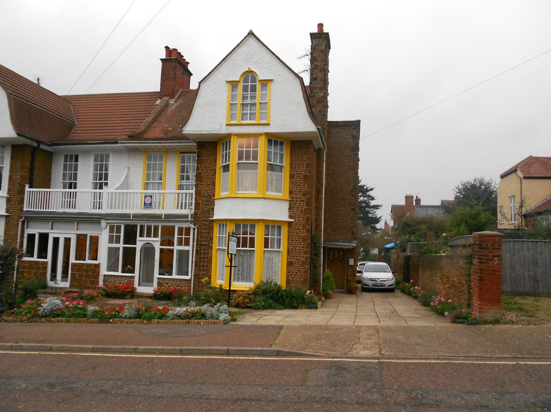 Miramar Guesthouse