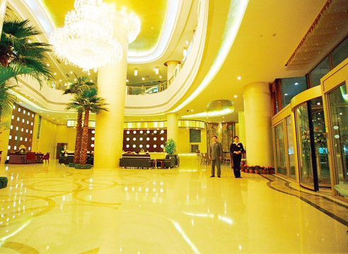 明珠云抱酒店(济南站南广场店)主图