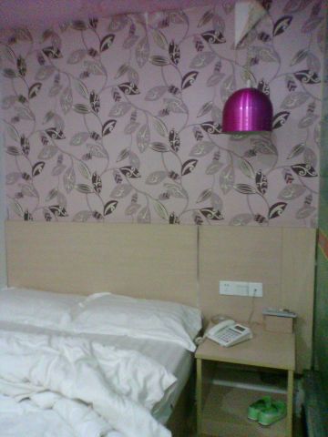 花界酒店(厦门火车站店)-客卧