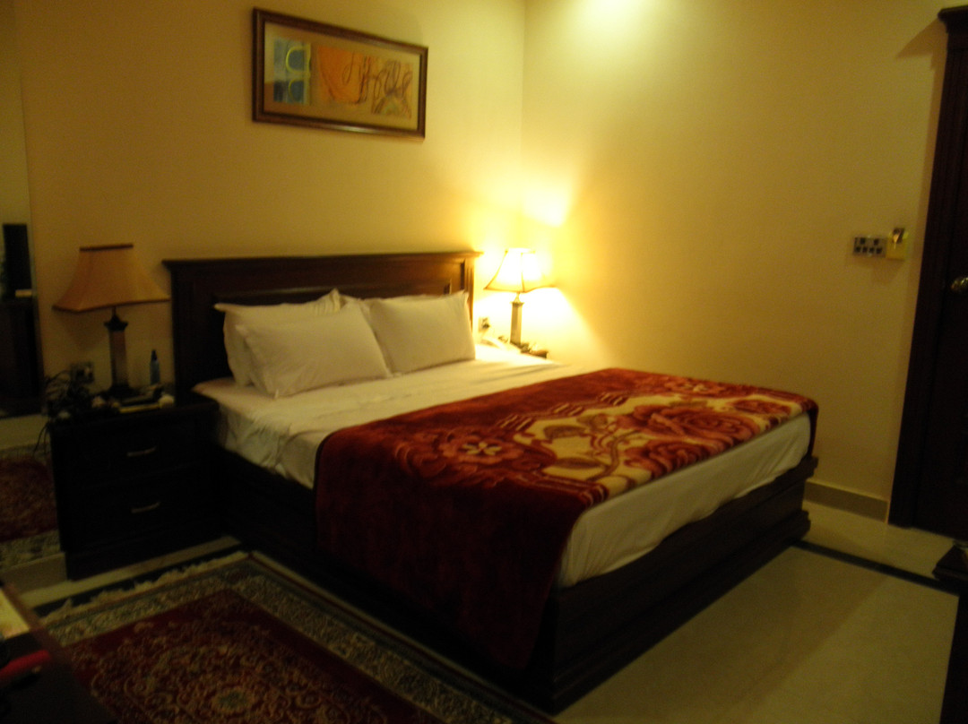 Faisalabad酒店住宿-Raj One Hotel